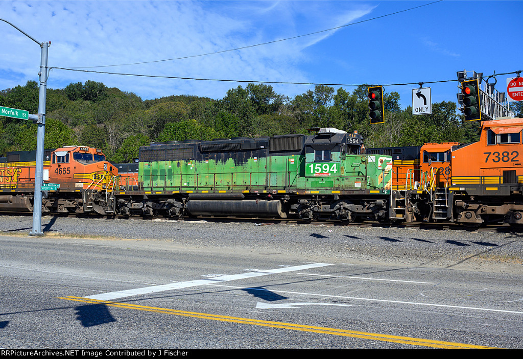 BNSF 1594